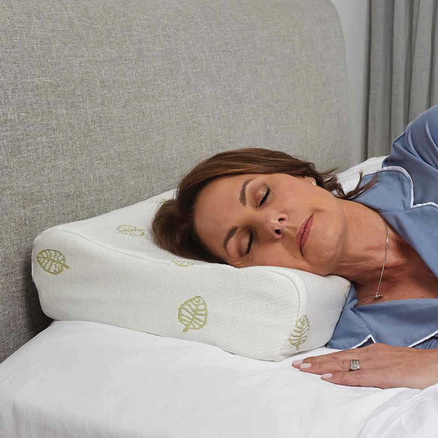 Natural Contoured & Adjustable Latex Pillow